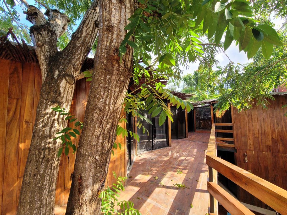 Malakai Hostel 툴룸 외부 사진